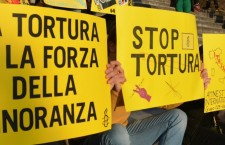 Tortura: è una legge truffa e contro le vittime, torniamo al testo Onu