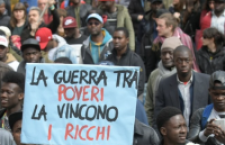 Perché Salvini vuole chiudere i porti agli immigrati che ci rubano il lavoro