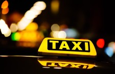 Ddl Concorrenza e servizio taxi: un favore alle multinazionali e alla speculazione finanziaria