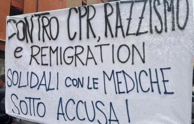 Caccia ai medici “colpevoli” di cura e solidarietà
