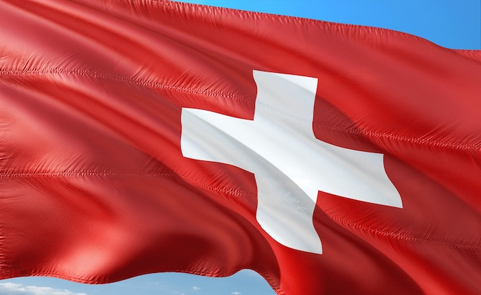 LA SVIZZERA VOTA 27 SETTEMBRE: REFERENDUM SU NEUTRALITÀ. Alberto Togni e Paolo Ferrero su DignitàTV
