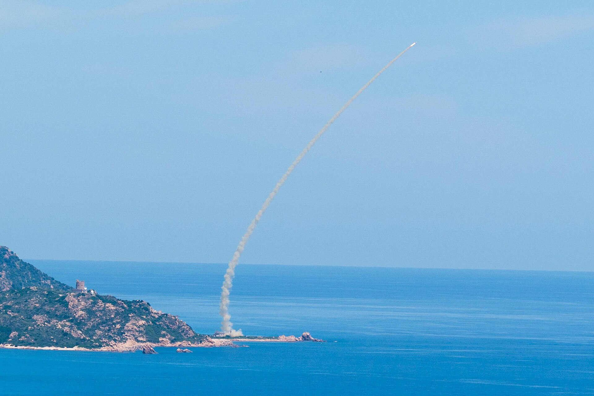 Il destino della Sardegna, zona di sacrificio contesa