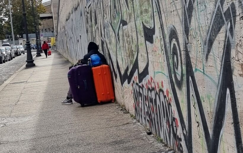 L’estrema povertà degli stranieri in Italia