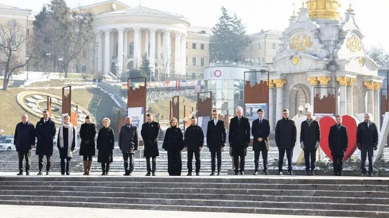 Ucraina, l’Europa della guerra e le ambiguità di Trump