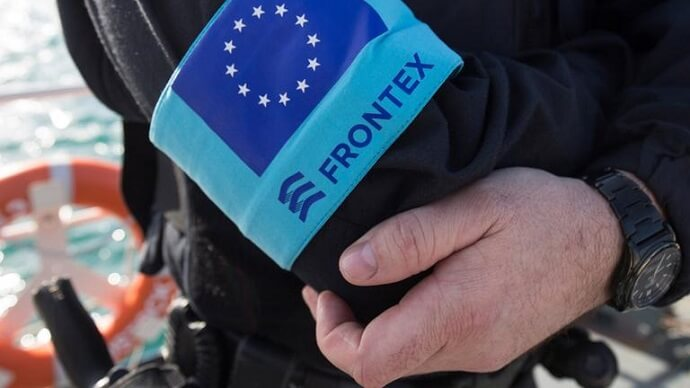 L’UE sceglie il modello ICE: Frontex diventa la polizia europea delle espulsioni