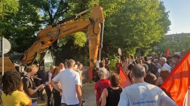 Reggio Emilia: c’era una volta Bosco Ospizio, ora è il tempo delle ruspe della Conad